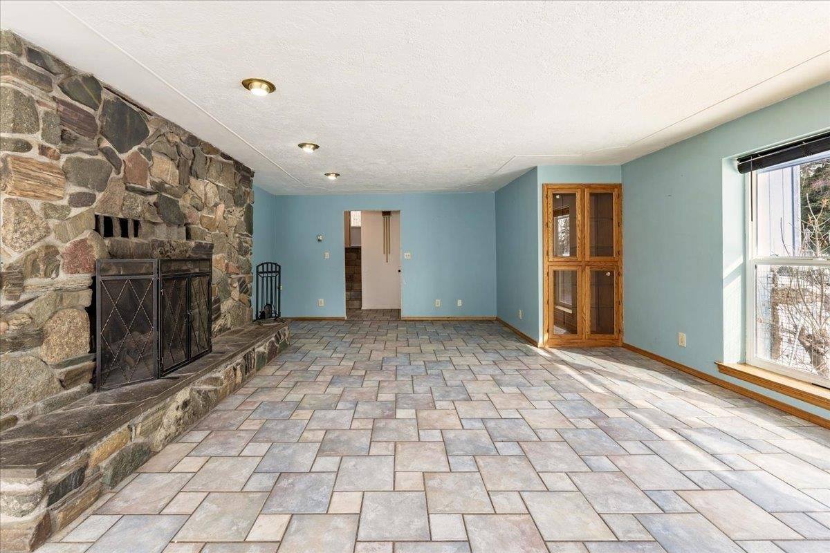 1893 Woodbine Drive, Fairbanks, AK 99709