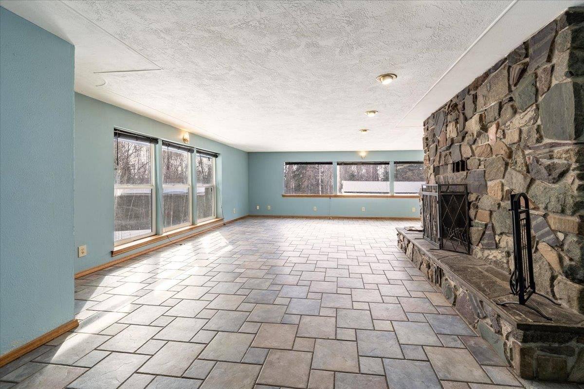 1893 Woodbine Drive, Fairbanks, AK 99709