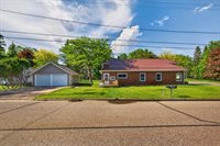 424 Maple Street, Nekoosa, WI 54457