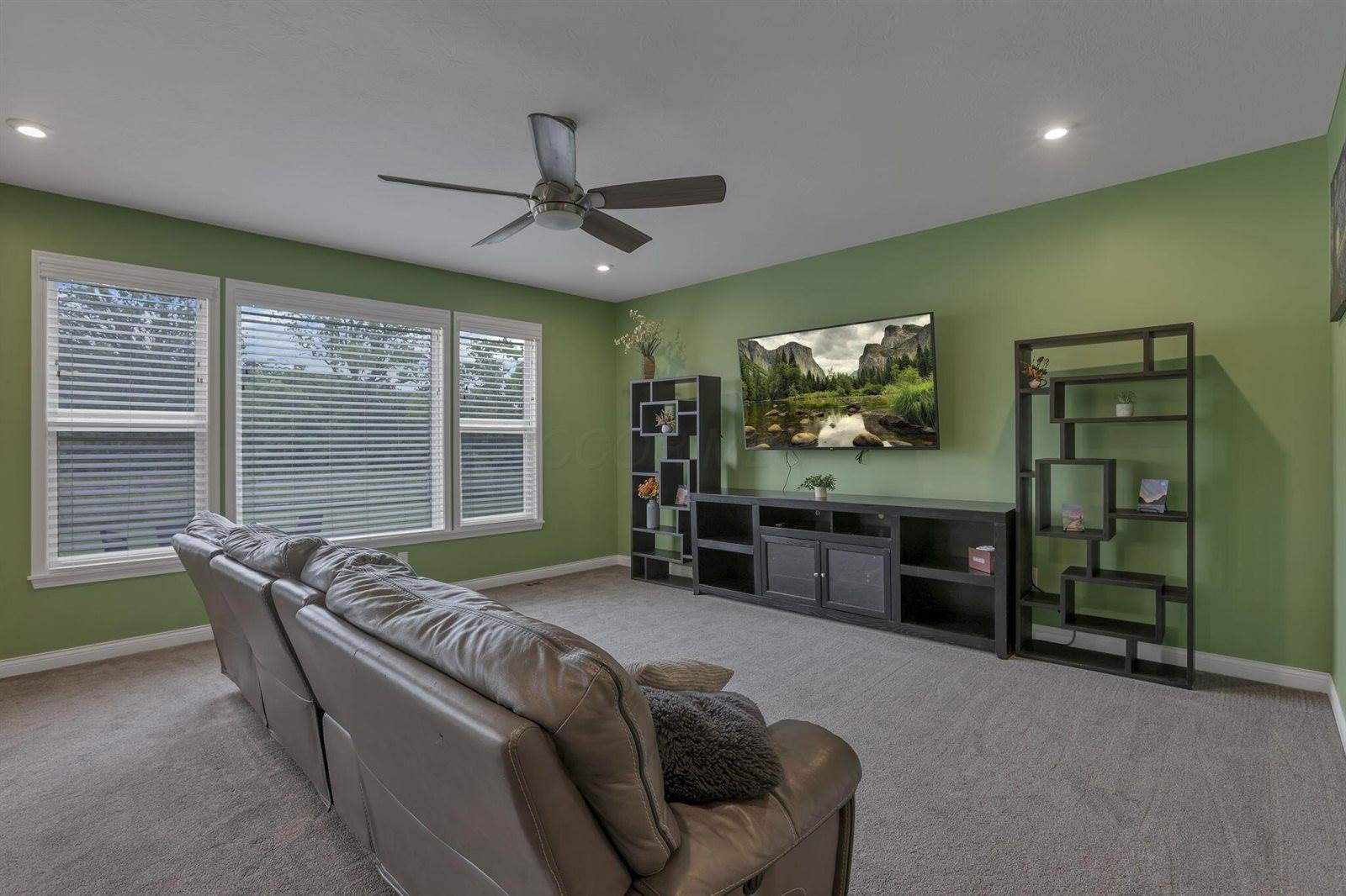3326 Slippery Elm Court, Hilliard, OH 43026