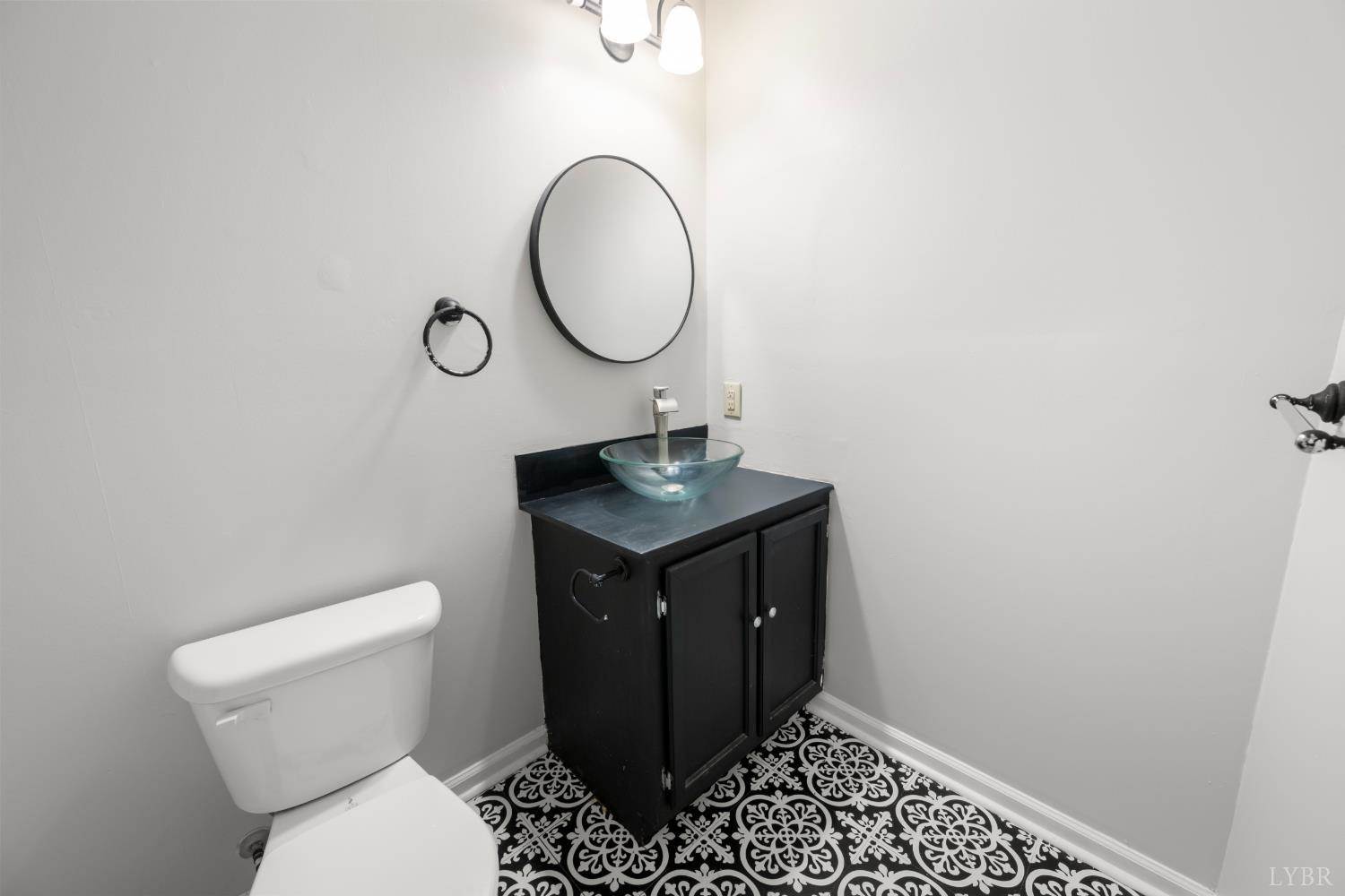 103 Springvale Drive, Lynchburg, VA 24502