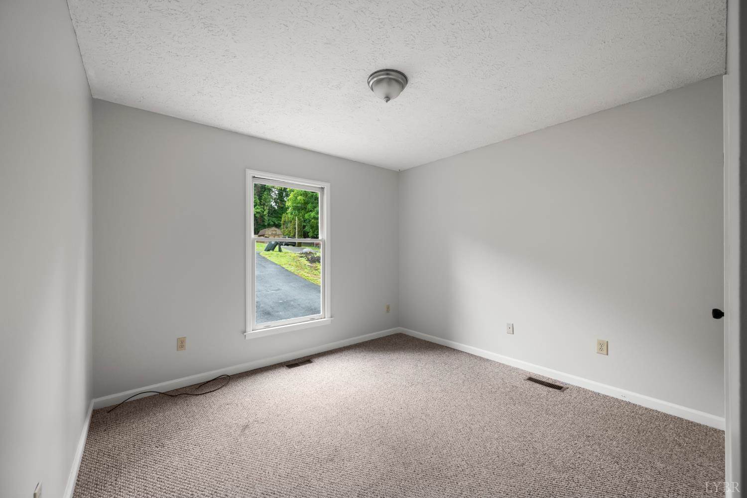 103 Springvale Drive, Lynchburg, VA 24502