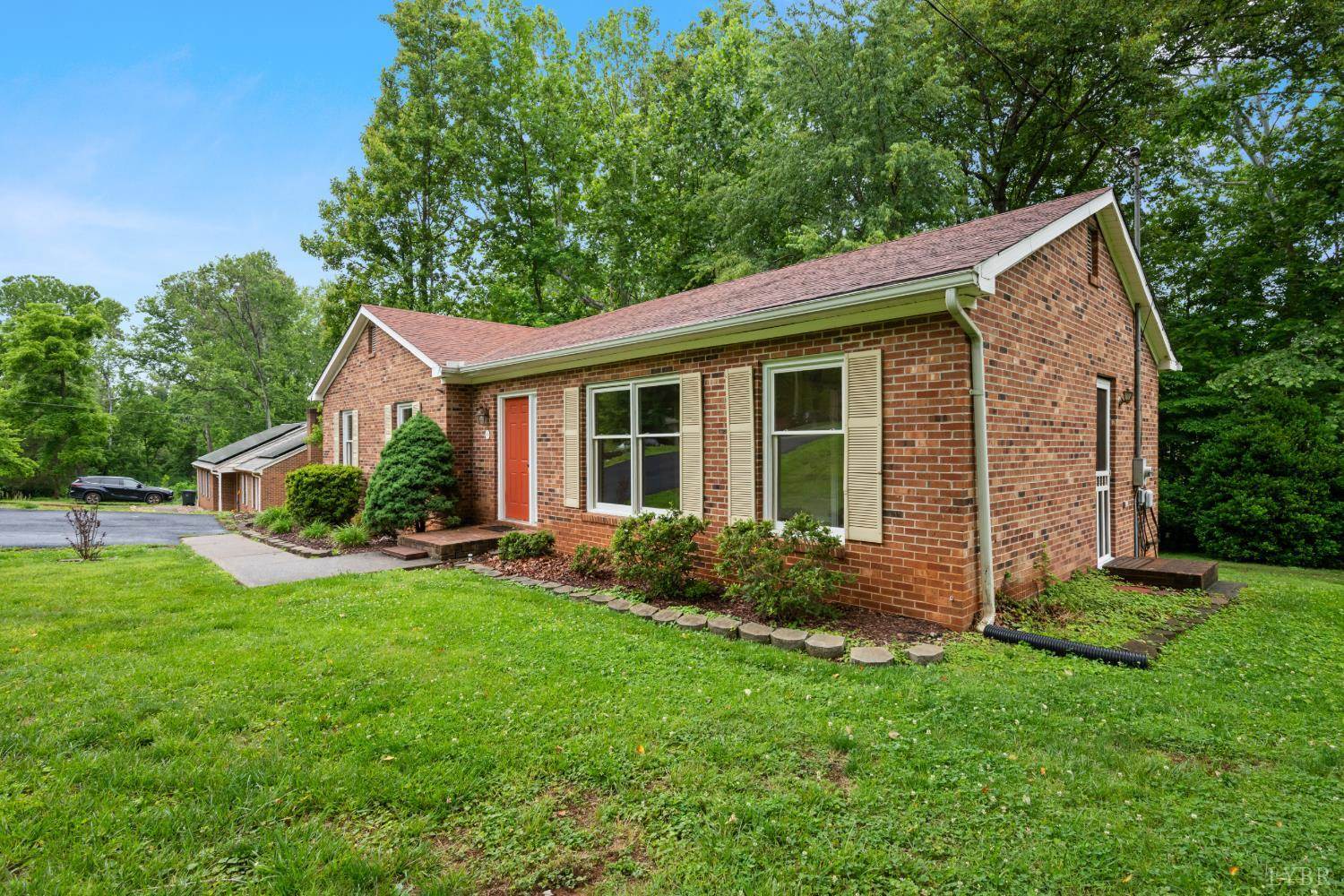 103 Springvale Drive, Lynchburg, VA 24502