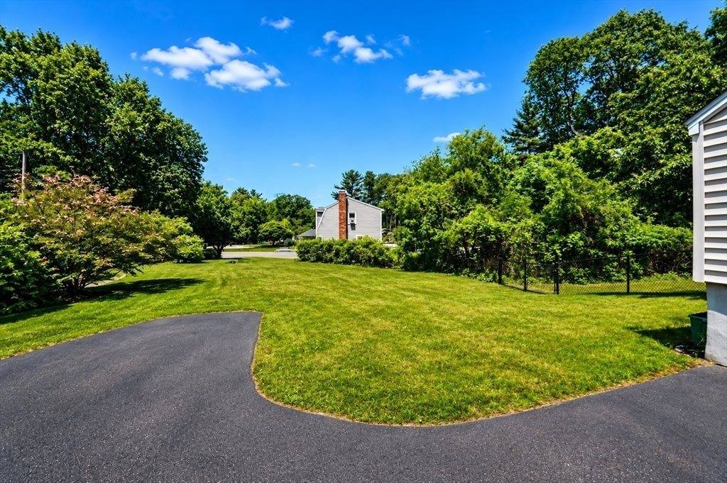 28 Park St, Wrentham, MA 02093