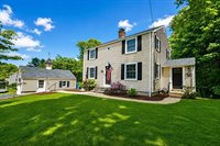 28 Park St, Wrentham, MA 02093