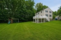 28 Park St, Wrentham, MA 02093