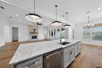 7517 Cross Gate Way, Tyler, TX 75703