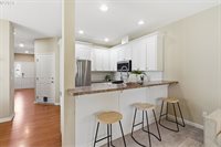 1957 North Pine St, Canby, OR 97013