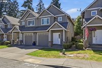 1957 North Pine St, Canby, OR 97013