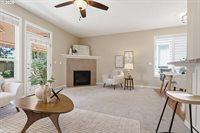 1957 North Pine St, Canby, OR 97013