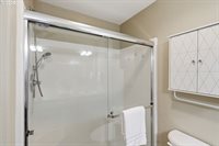 1957 North Pine St, Canby, OR 97013