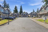 1957 North Pine St, Canby, OR 97013
