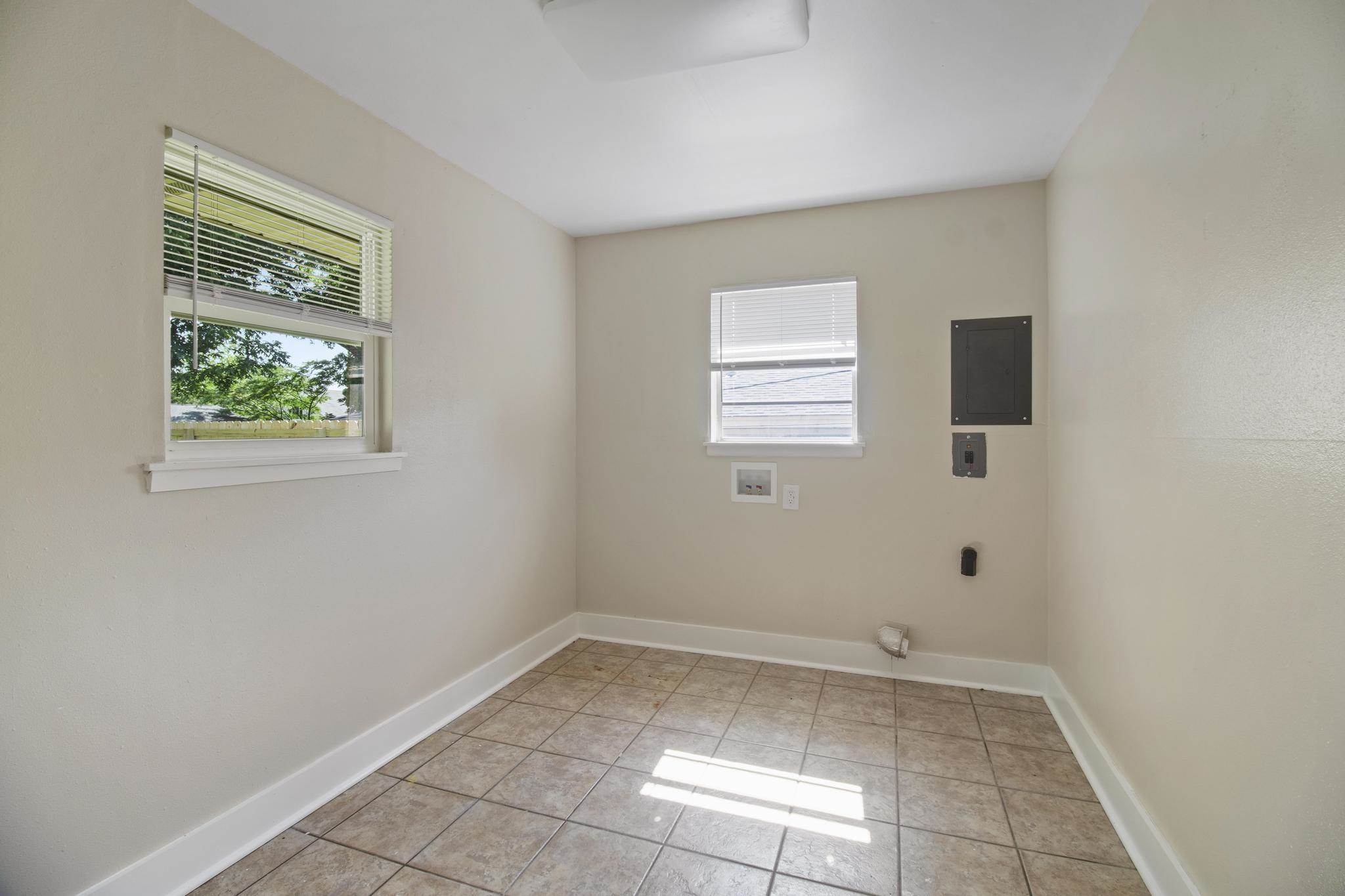 117 Ridgecrest Dr, Tyler, TX 75701