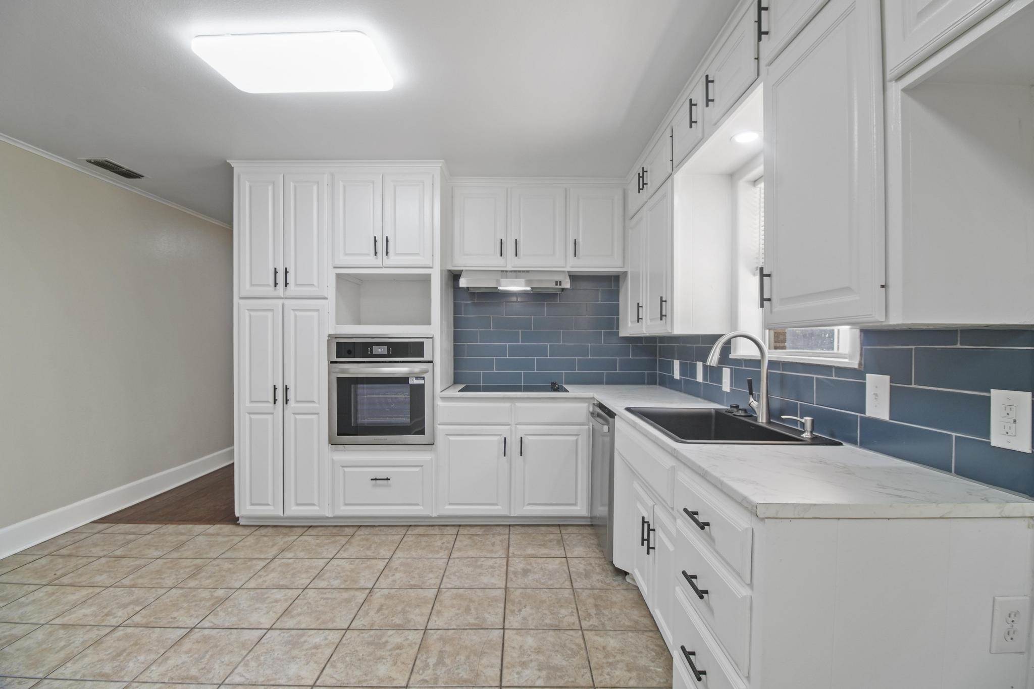 117 Ridgecrest Dr, Tyler, TX 75701