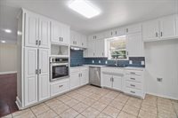 117 Ridgecrest Dr, Tyler, TX 75701