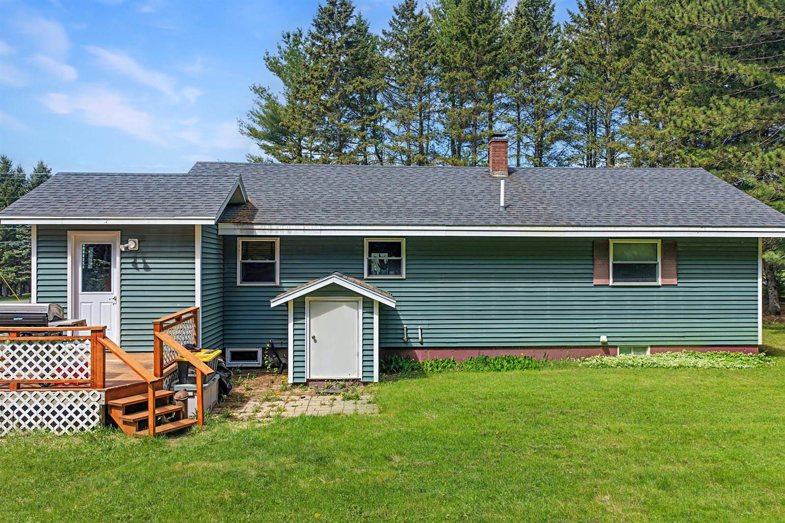 49 Hughes Road, Mapleton, ME 04757