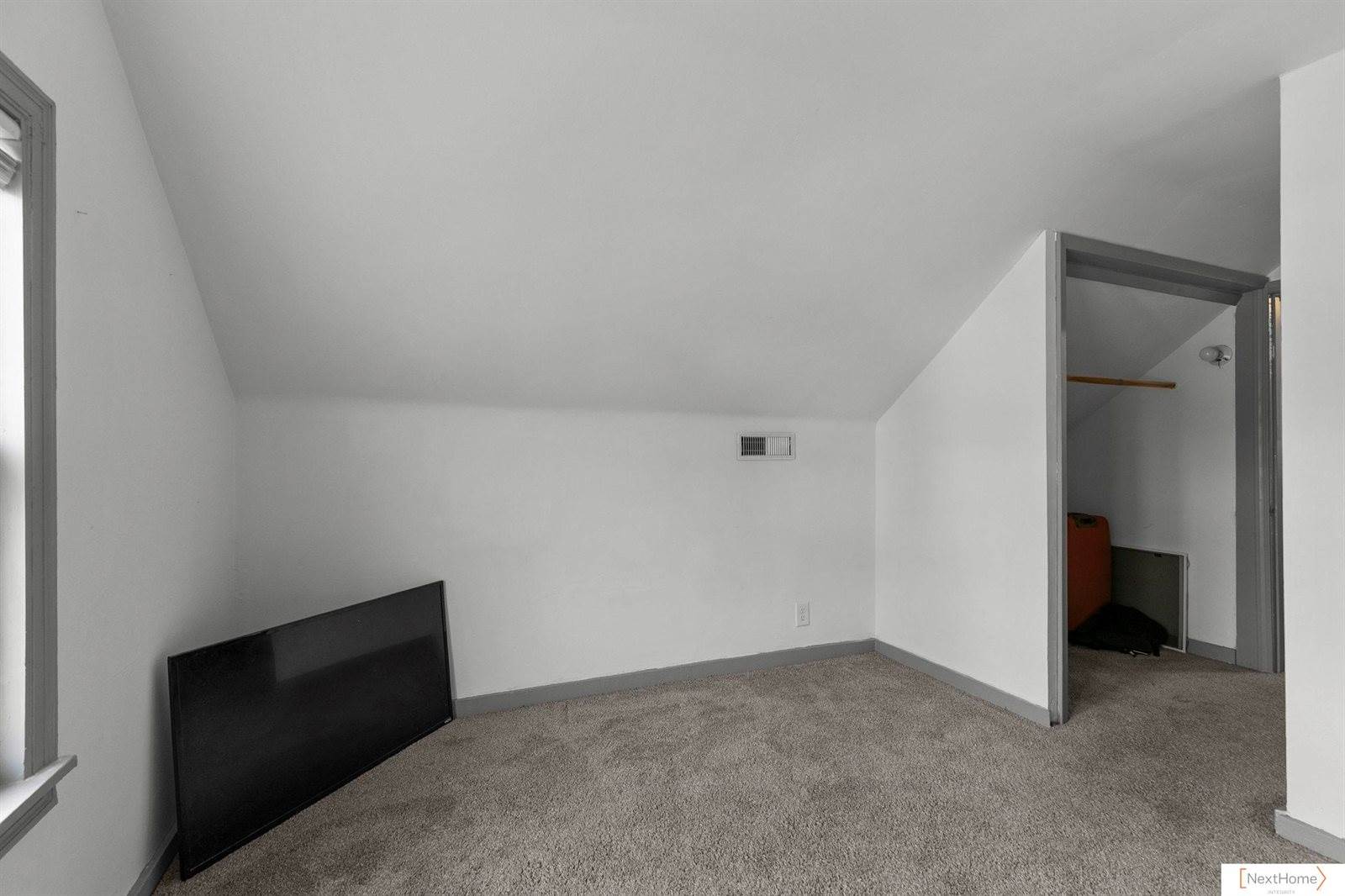 1326 Sumner Street, Lincoln, NE 68510