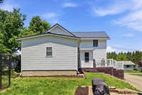 896 Climer St, Muscatine, IA 52761