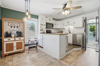 896 Climer St, Muscatine, IA 52761