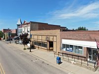 909 Front St, Cashton, WI 54619