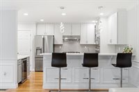 37 Jefferson Dr, Lexington, MA 02420