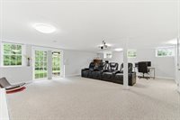 37 Jefferson Dr, Lexington, MA 02420