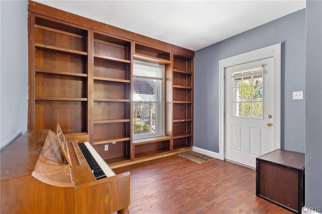125 Kensington & Lancaster Road, Syracuse, NY 13210