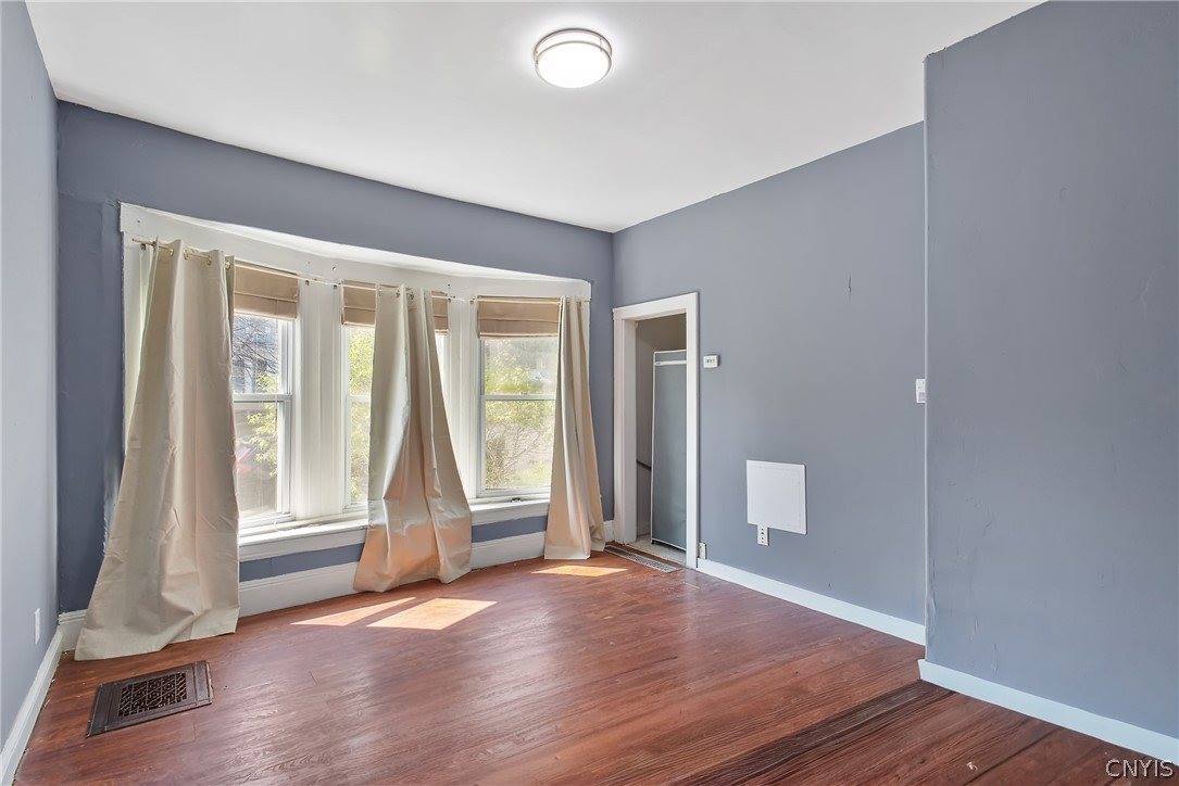 125 Kensington & Lancaster Road, Syracuse, NY 13210