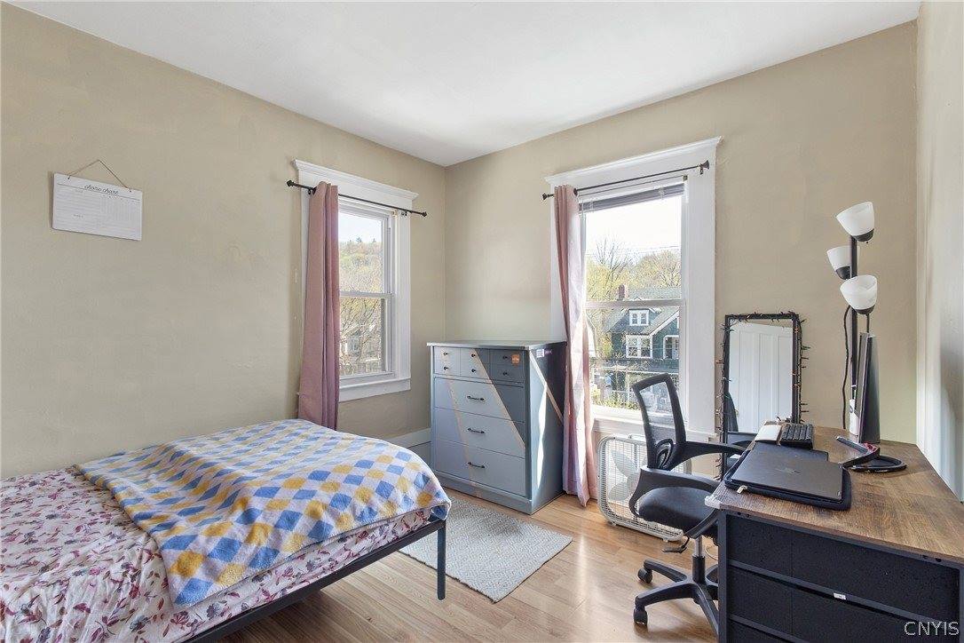 125 Kensington & Lancaster Road, Syracuse, NY 13210
