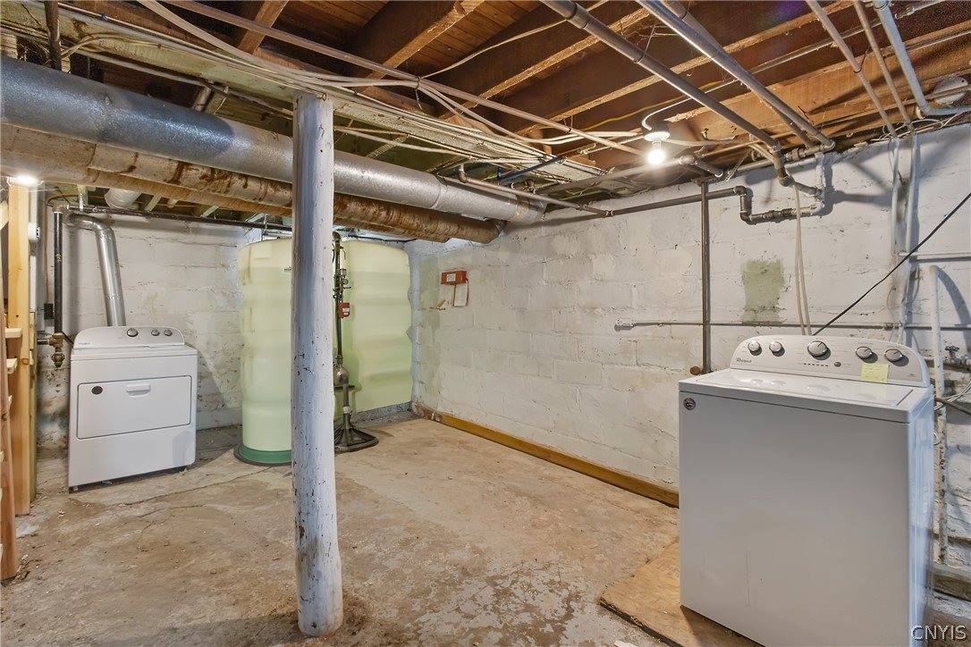 125 Kensington & Lancaster Road, Syracuse, NY 13210