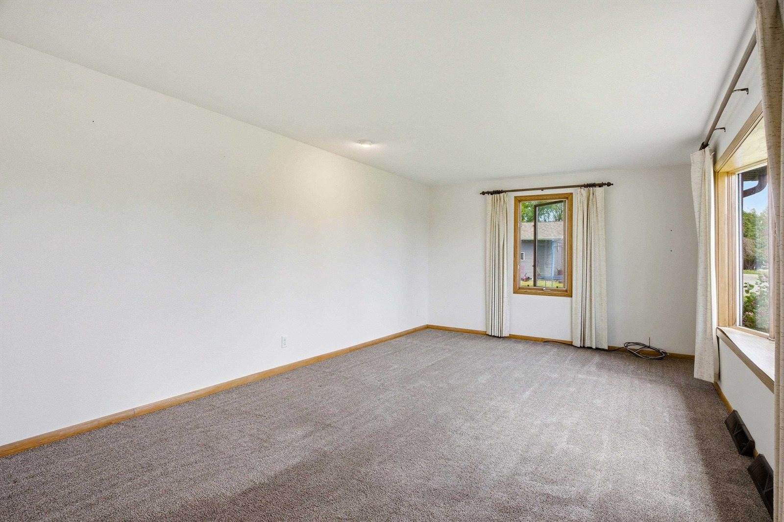 10871 S Washington Avenue, Marshfield, WI 54449