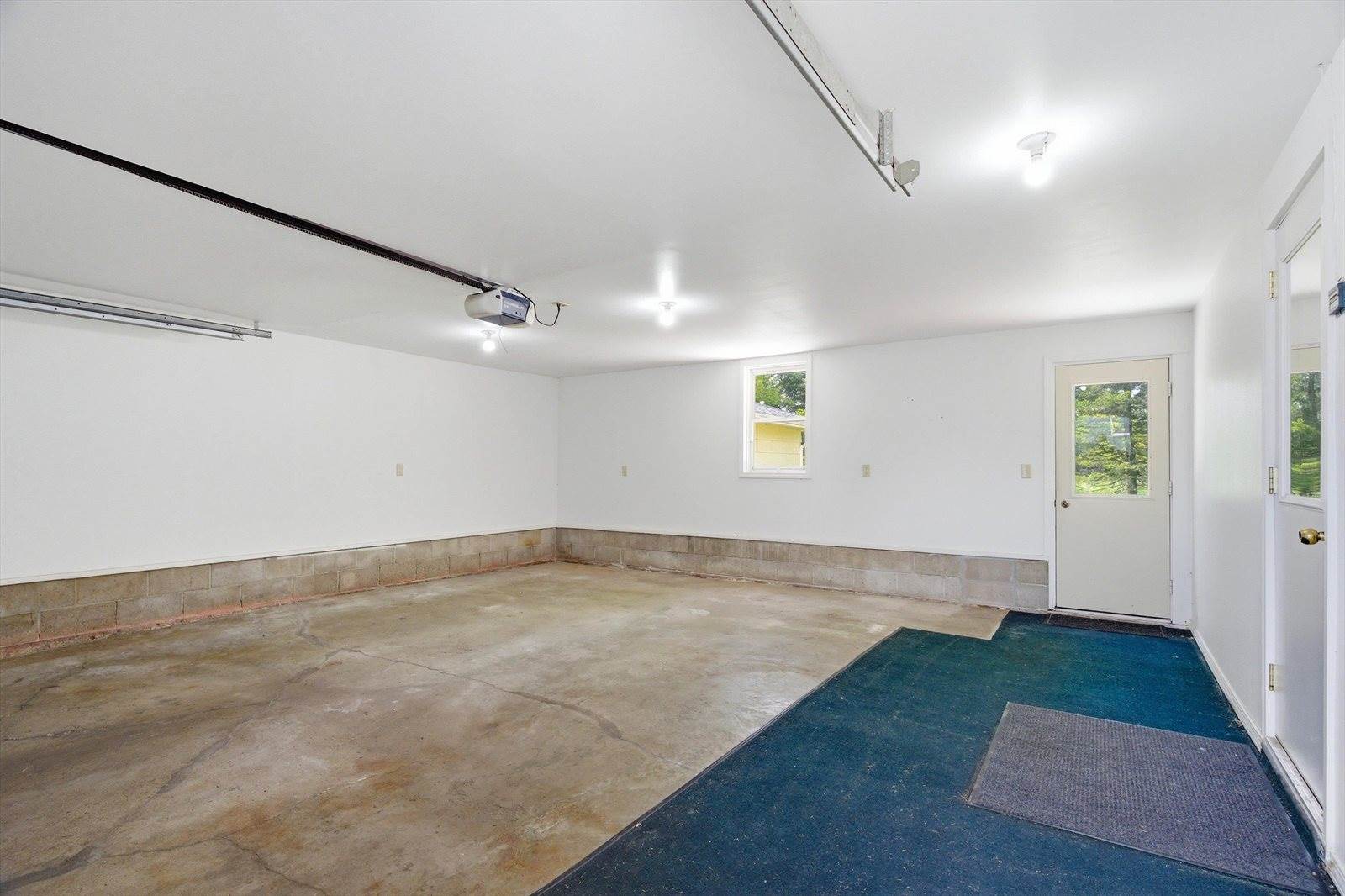 10871 S Washington Avenue, Marshfield, WI 54449