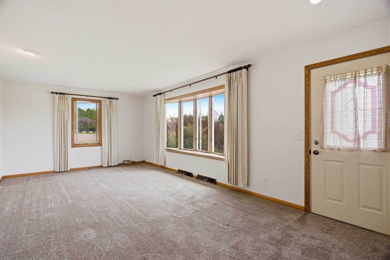 10871 S Washington Avenue, Marshfield, WI 54449