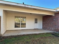 18007 Eastgate Drive, Hammond, LA 70403
