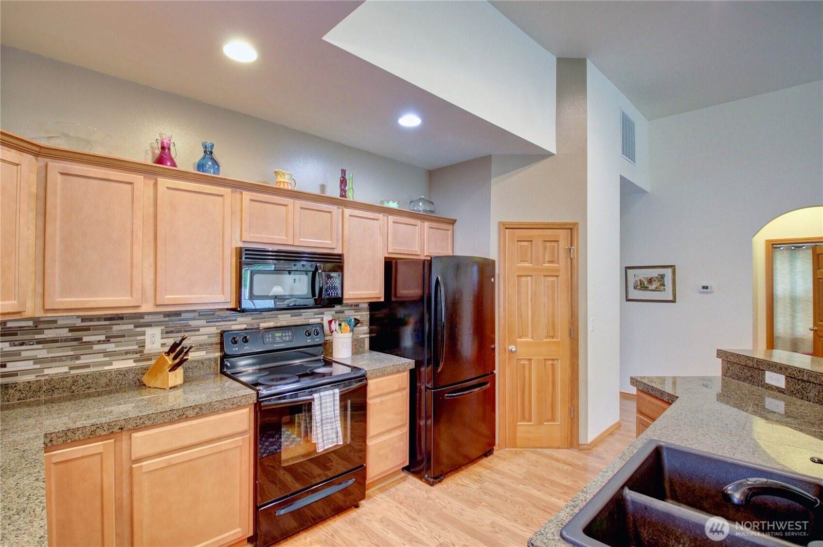1902 Tundra Loop, Mount Vernon, WA 98273