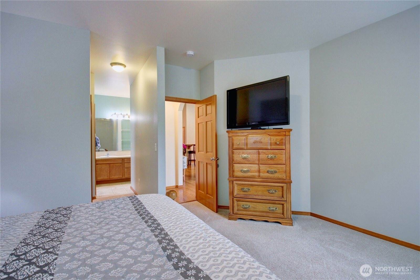 1902 Tundra Loop, Mount Vernon, WA 98273