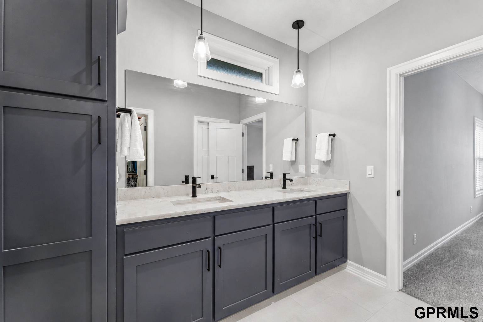 11207 North 170Th Street, Bennington, NE 68007