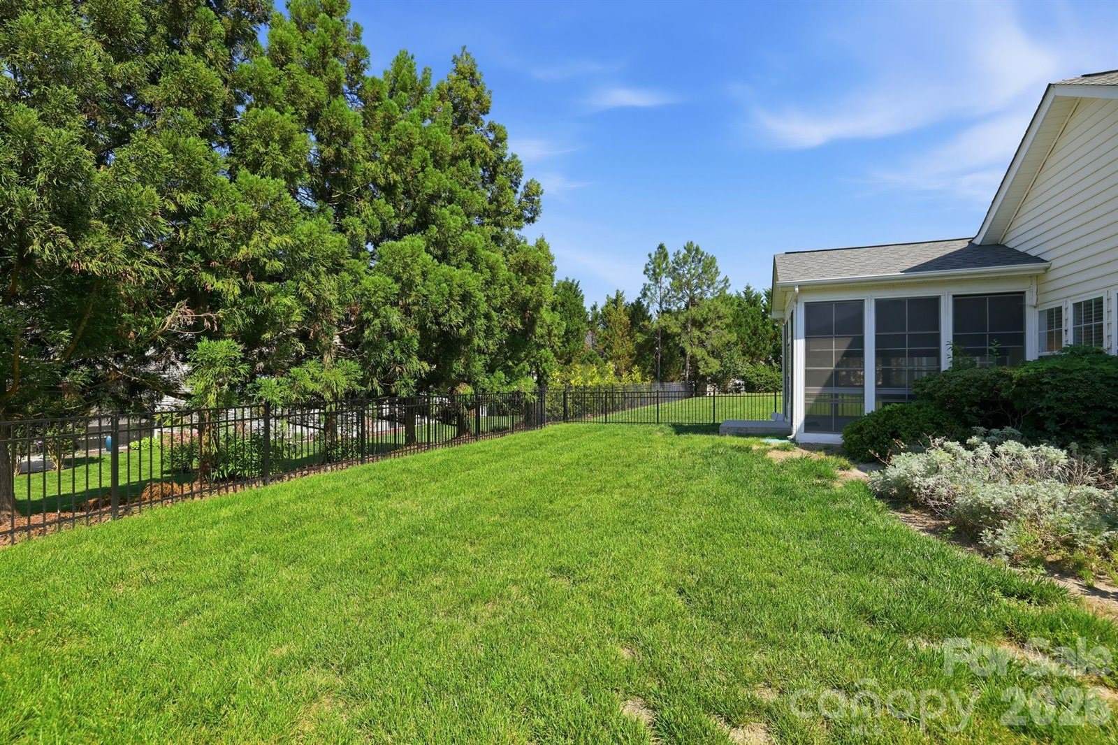 1348 Millbank Drive, Matthews, NC 28104