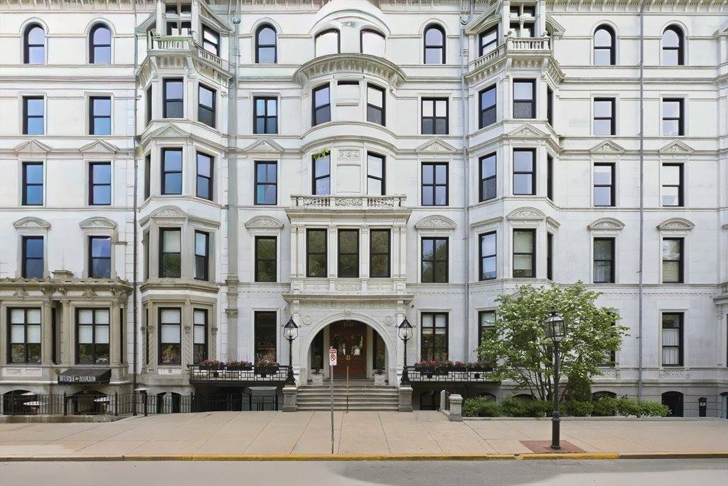 160 Commonwealth Ave, Boston, MA 02116