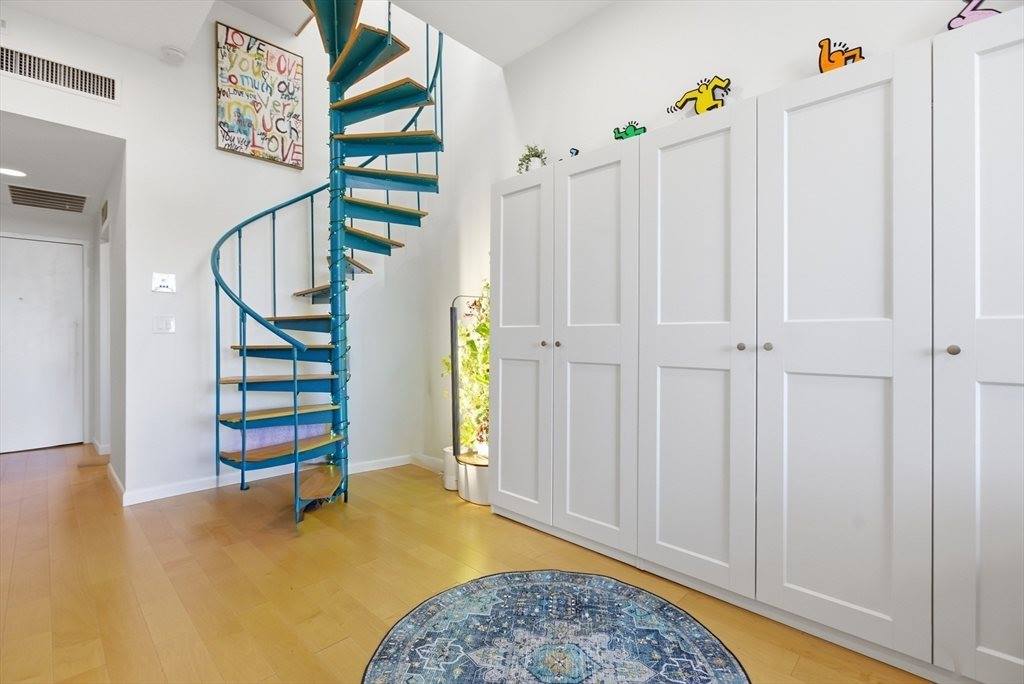 160 Commonwealth Ave, Boston, MA 02116