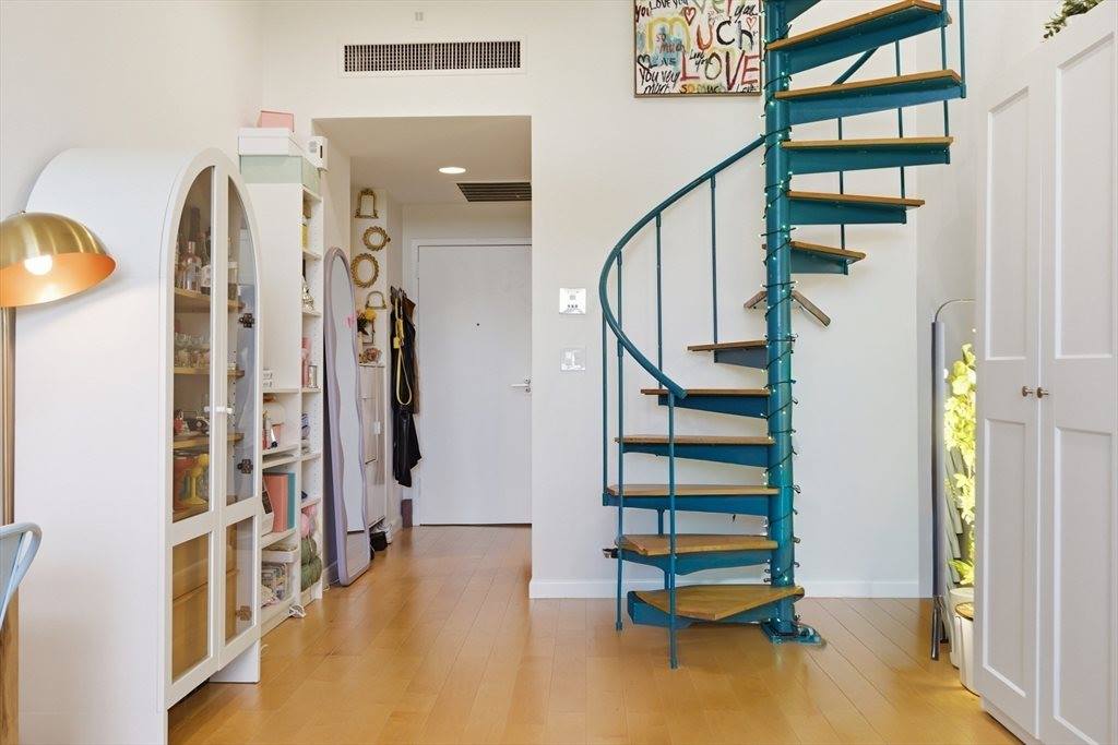 160 Commonwealth Ave, Boston, MA 02116