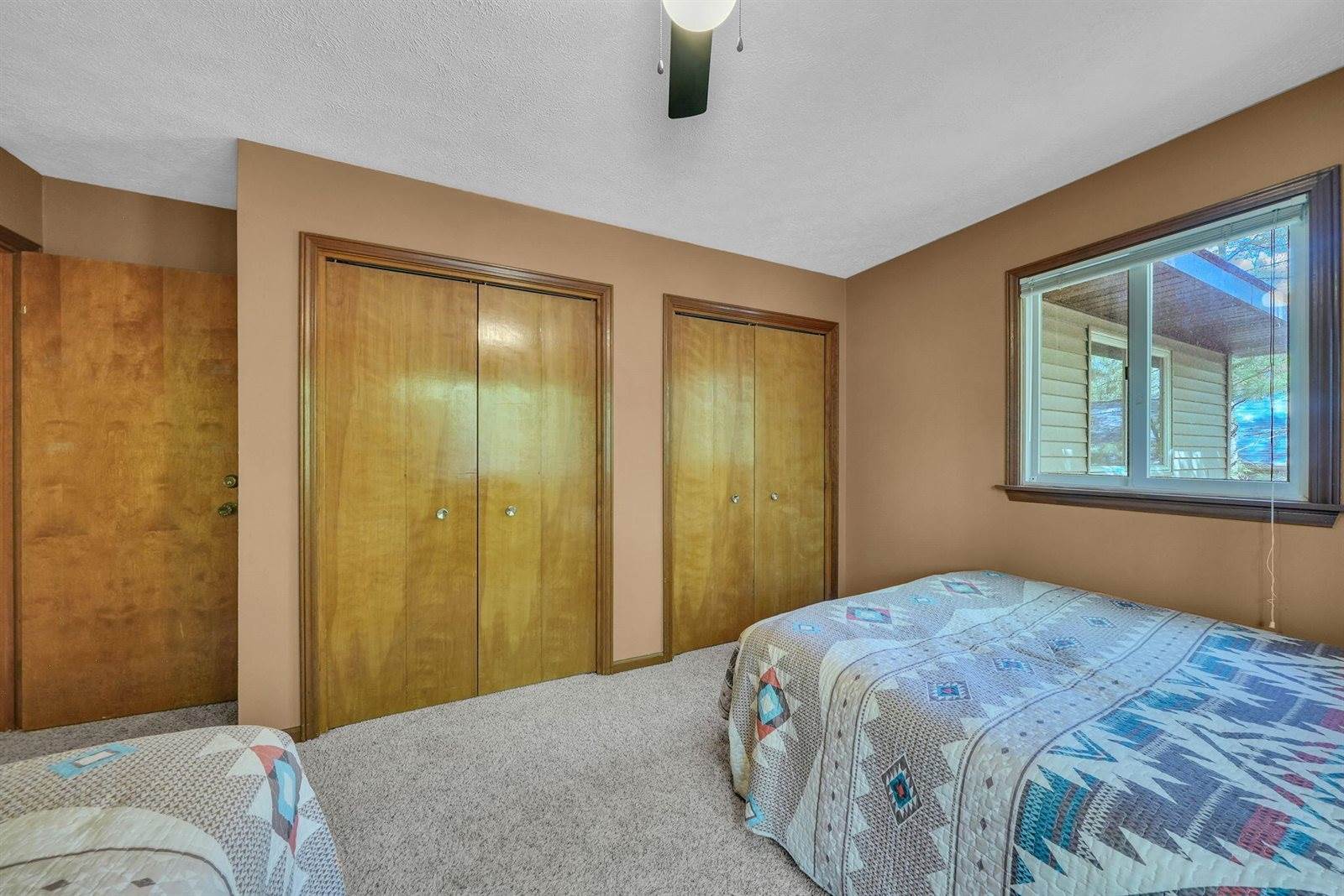 6412 East Higgins Lake Drive, Roscommon, MI 48653