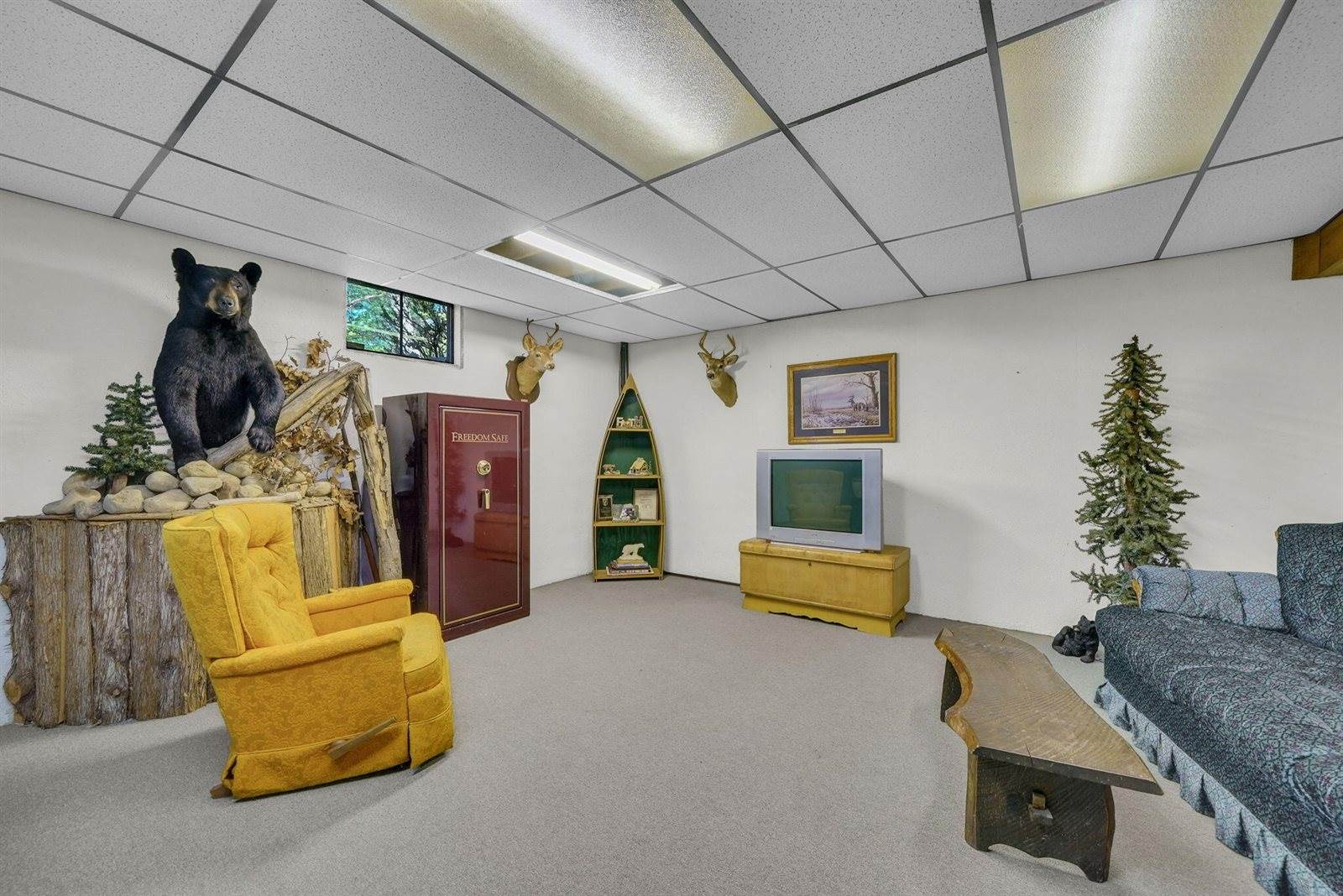 6412 East Higgins Lake Drive, Roscommon, MI 48653