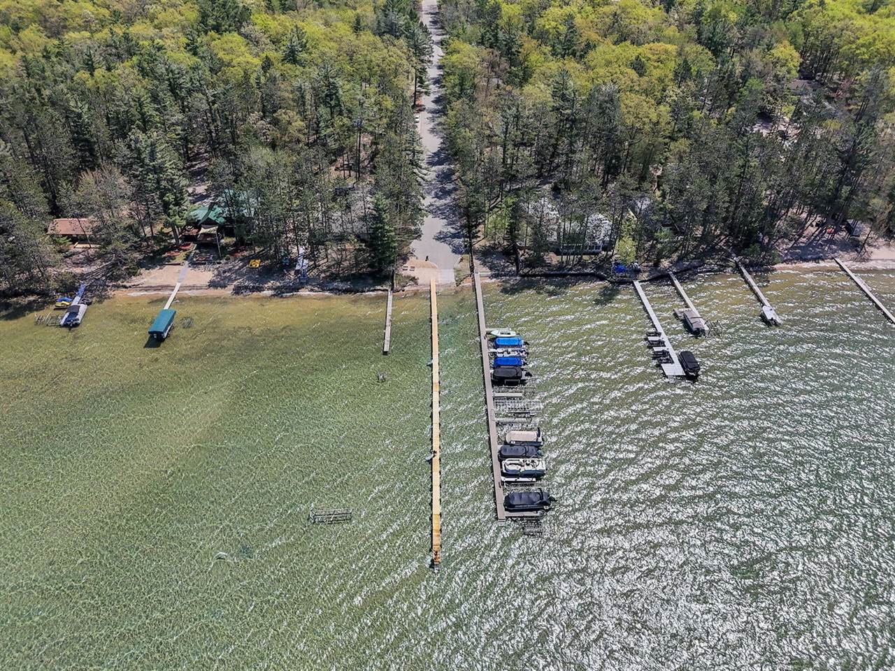 6412 East Higgins Lake Drive, Roscommon, MI 48653