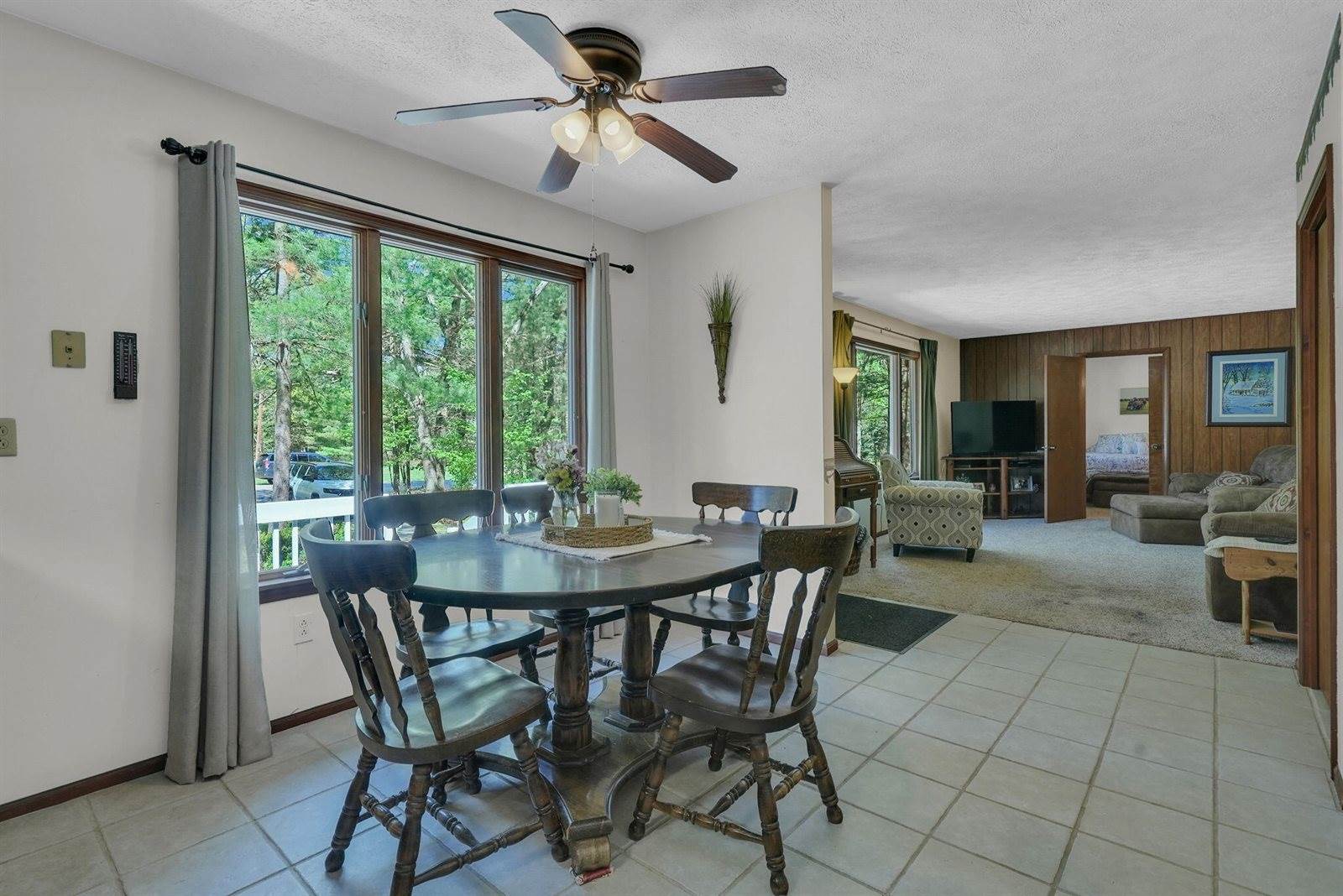 6412 East Higgins Lake Drive, Roscommon, MI 48653