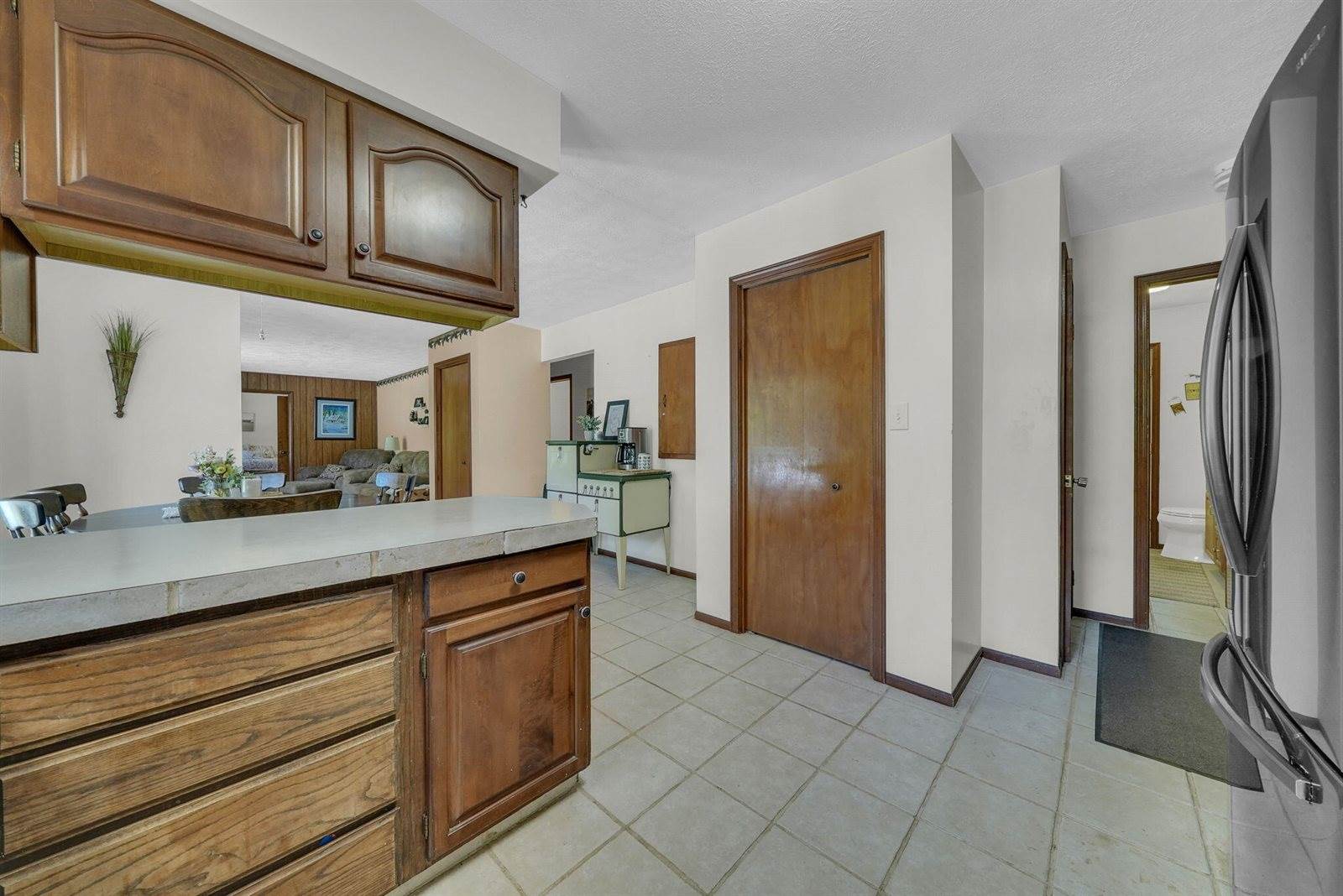 6412 East Higgins Lake Drive, Roscommon, MI 48653
