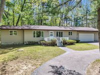 6412 East Higgins Lake Drive, Roscommon, MI 48653