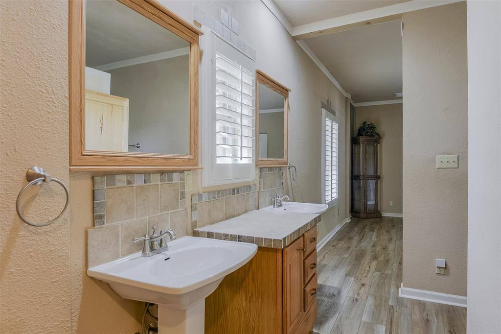 3625 Carla Court, Granbury, TX 76049