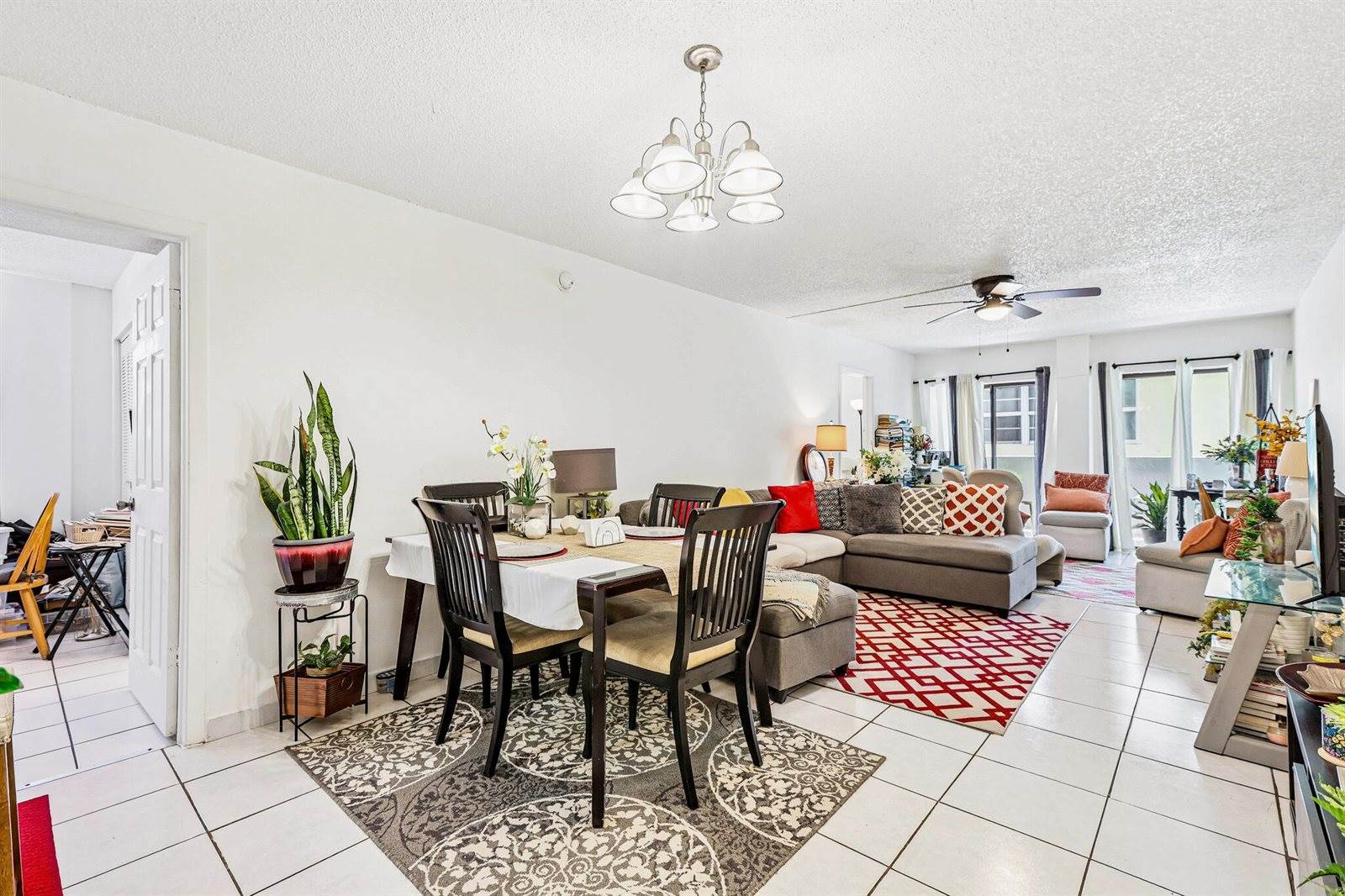 6941 Carlyle Avenue, Miami Beach, FL 33141
