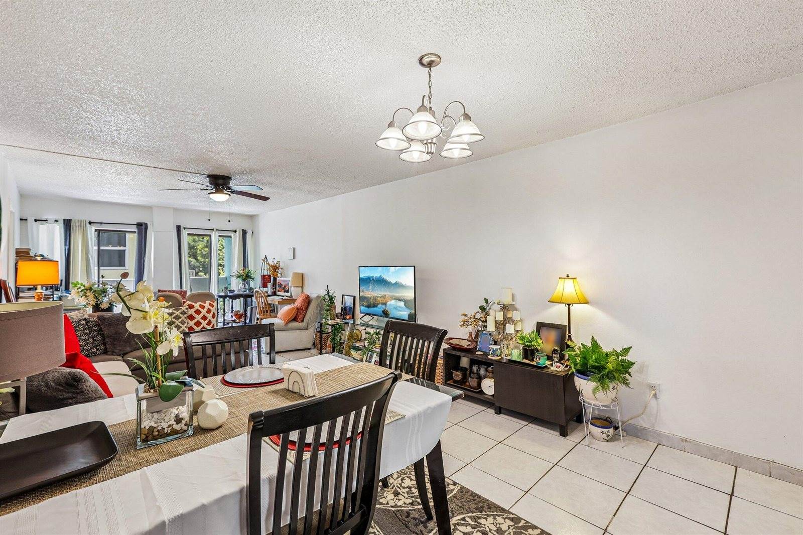 6941 Carlyle Avenue, Miami Beach, FL 33141